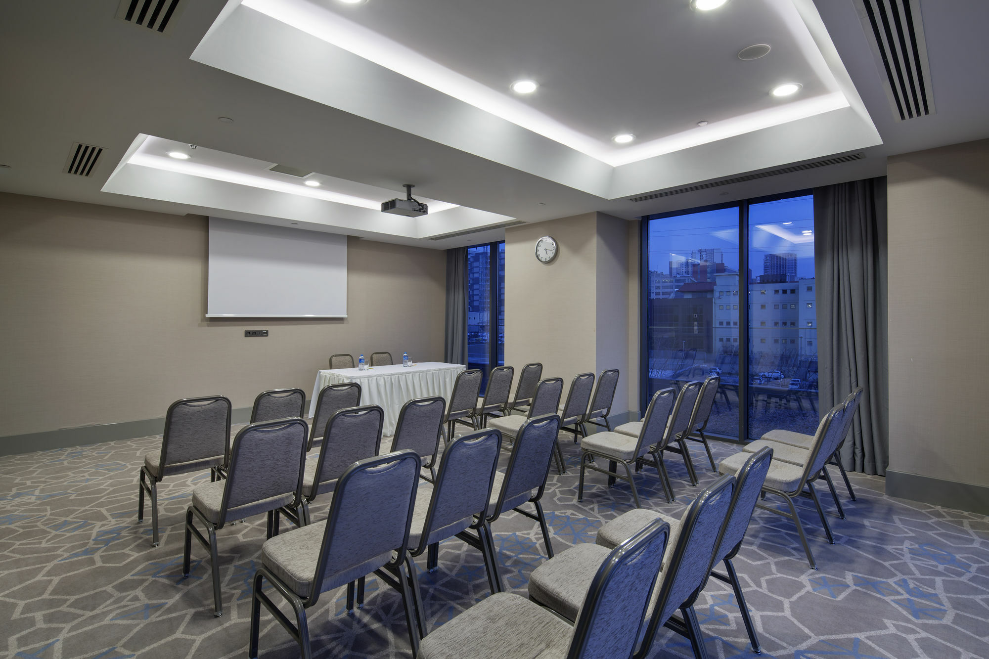Hilton Garden Inn Istanbul Atatuerk Airport Istambul Exterior foto